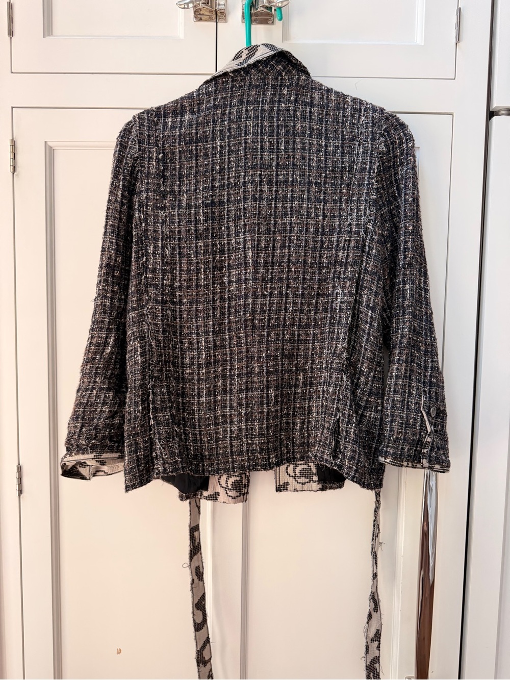 CHANEL Jacket - Picture 8 of 13